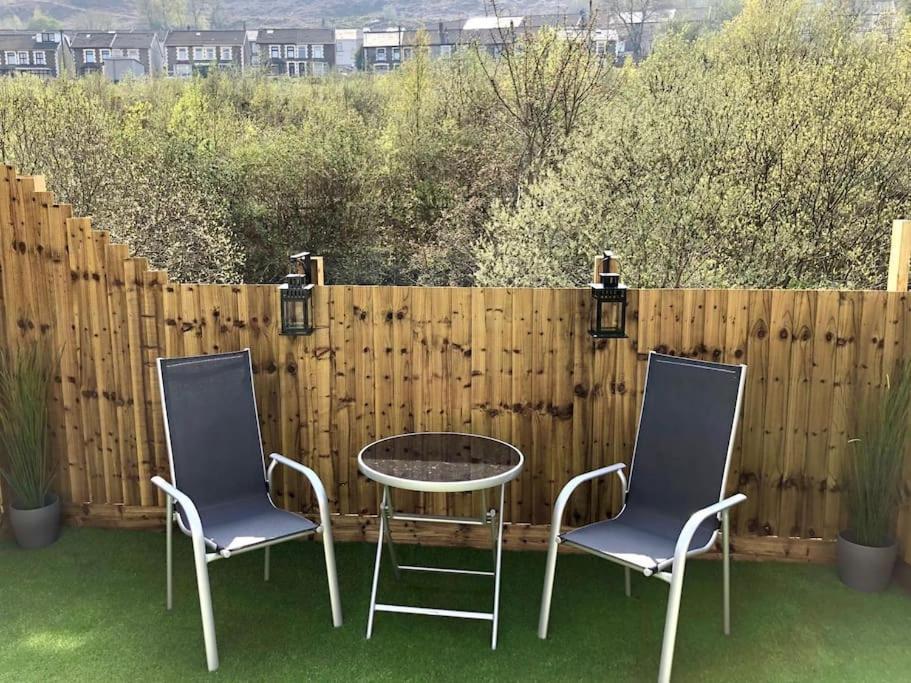 Rhondda Valleys With Breathtaking Riverside Views Llwynypia Exteriér fotografie