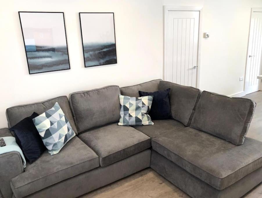 Rhondda Valleys With Breathtaking Riverside Views Llwynypia Exteriér fotografie